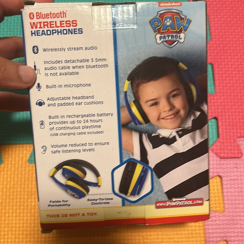 Paw patrol wireless headphones - Picture 9 of 12